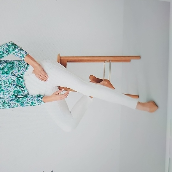 NWOT Ann Taylor White Women's Jeans - Picture 4 of 5